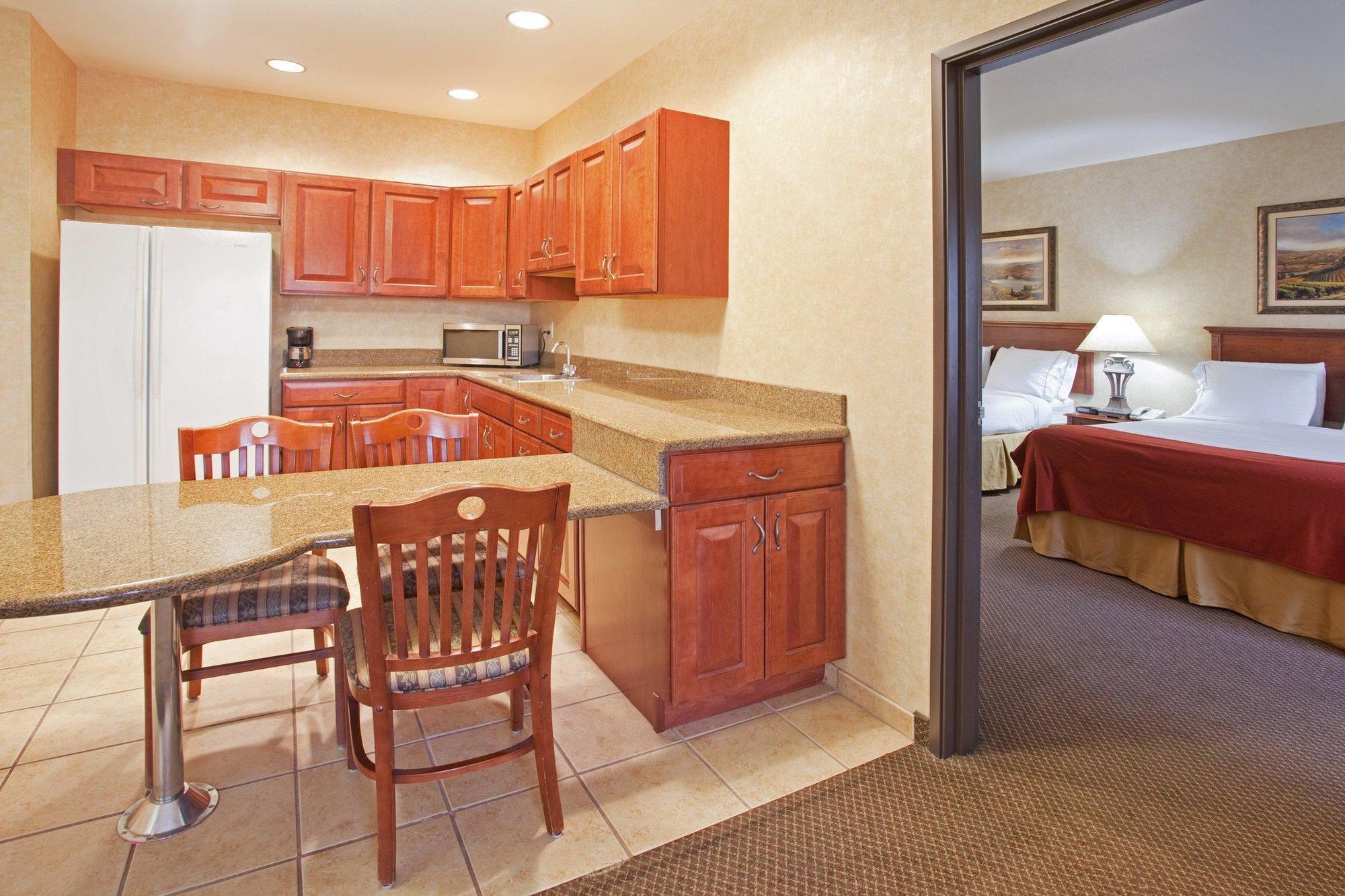 Holiday Inn Express Hotel & Suites Barstow By Ihg Экстерьер фото